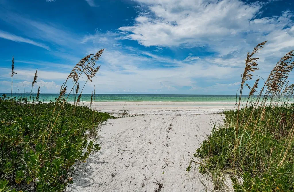 1290 Gulf Boulevard Clearwater Beach FL 33767