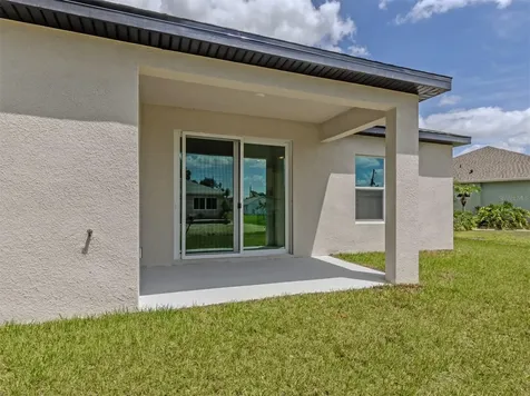 1047 Comfort Lane North Port FL 34288