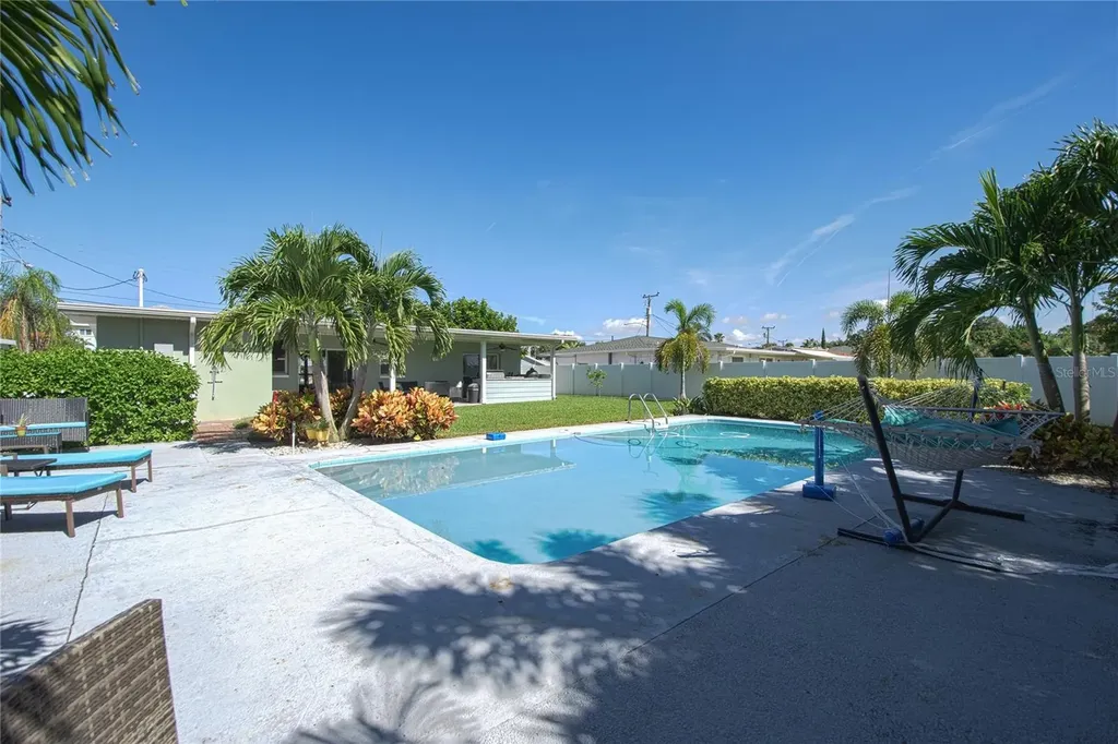 3665 Belle Vista Drive E St Pete Beach FL 33706