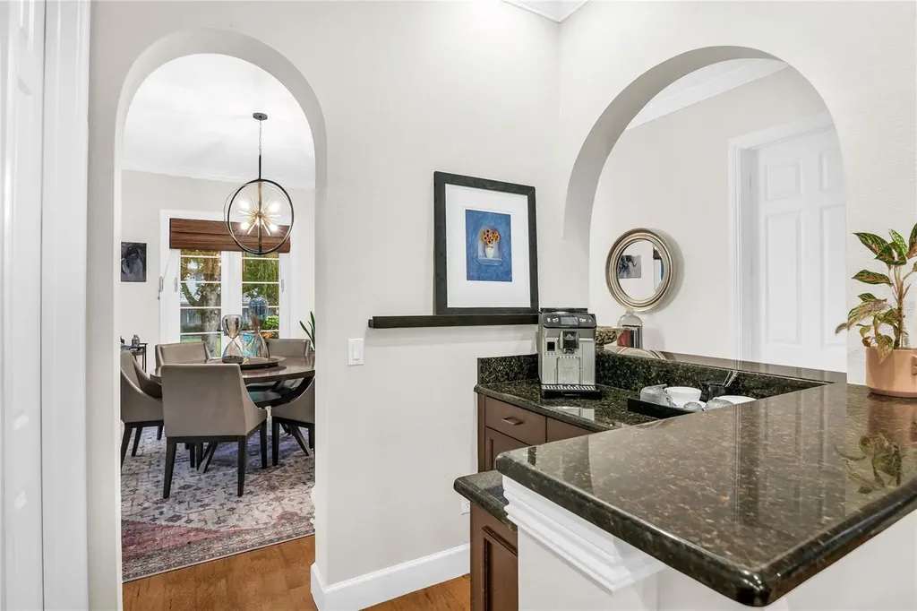 18 Celia Lane Orlando FL 32803