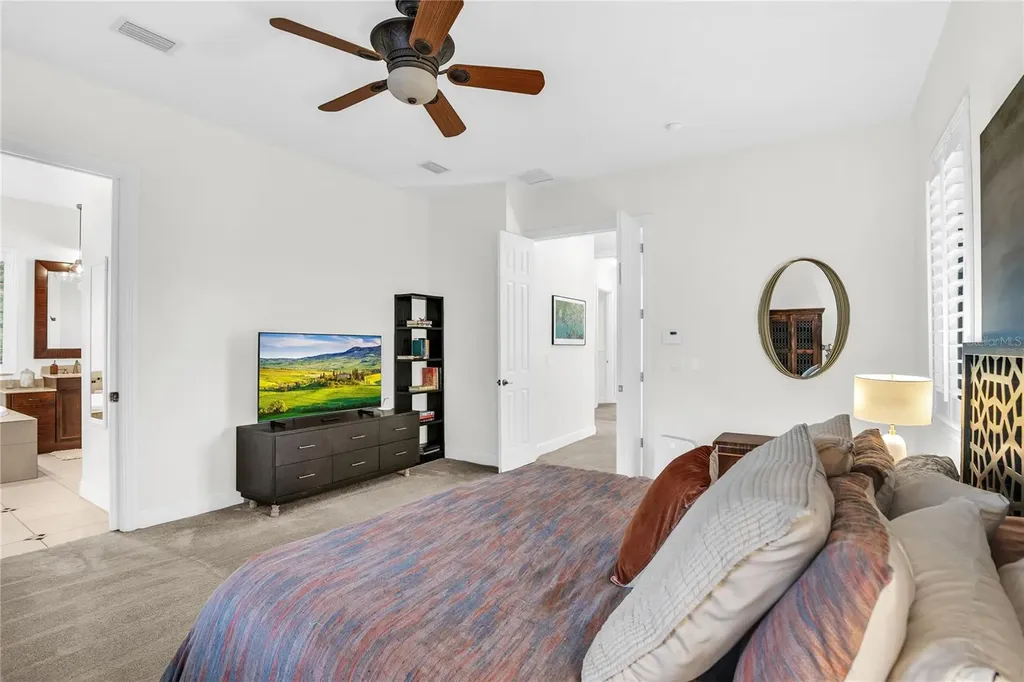 18 Celia Lane Orlando FL 32803
