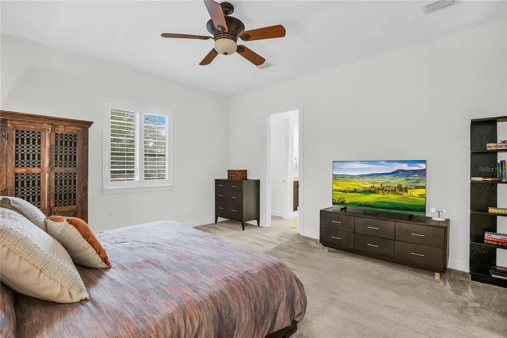 18 Celia Lane Orlando FL 32803