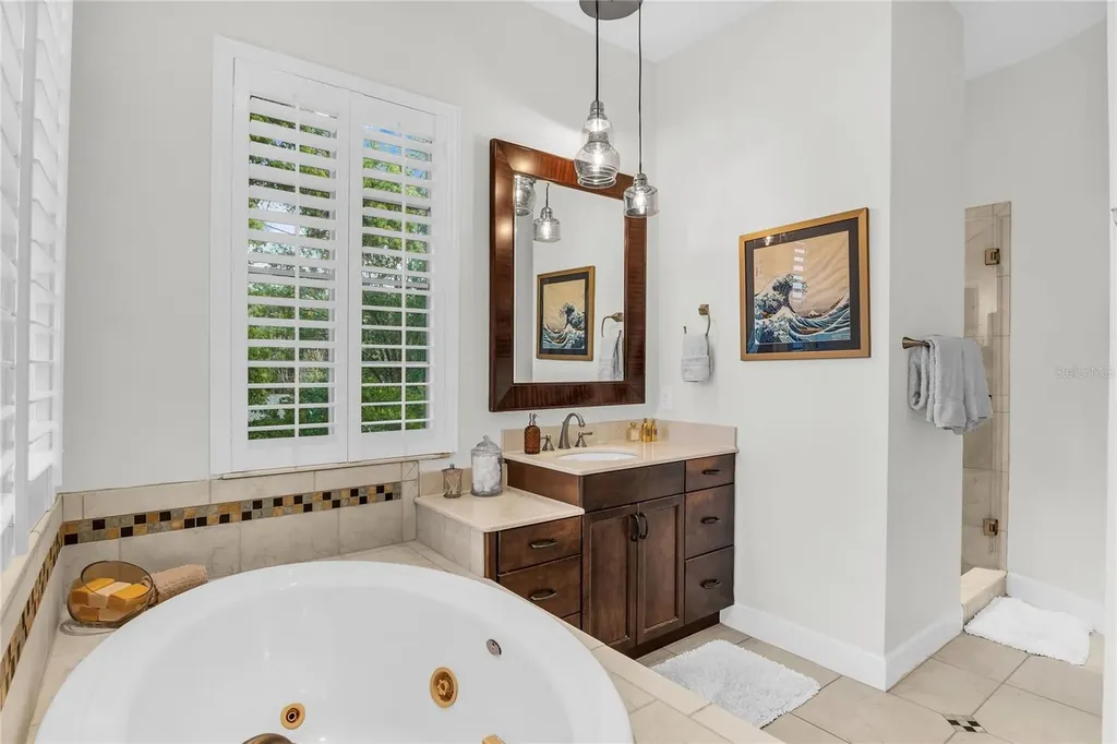 18 Celia Lane Orlando FL 32803