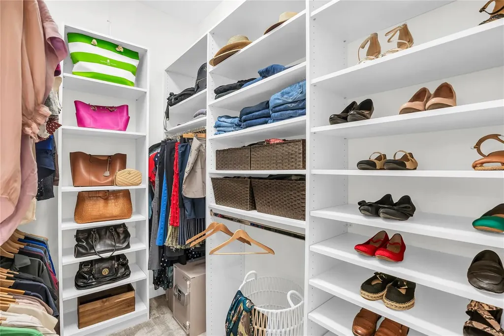 18 Celia Lane Orlando FL 32803
