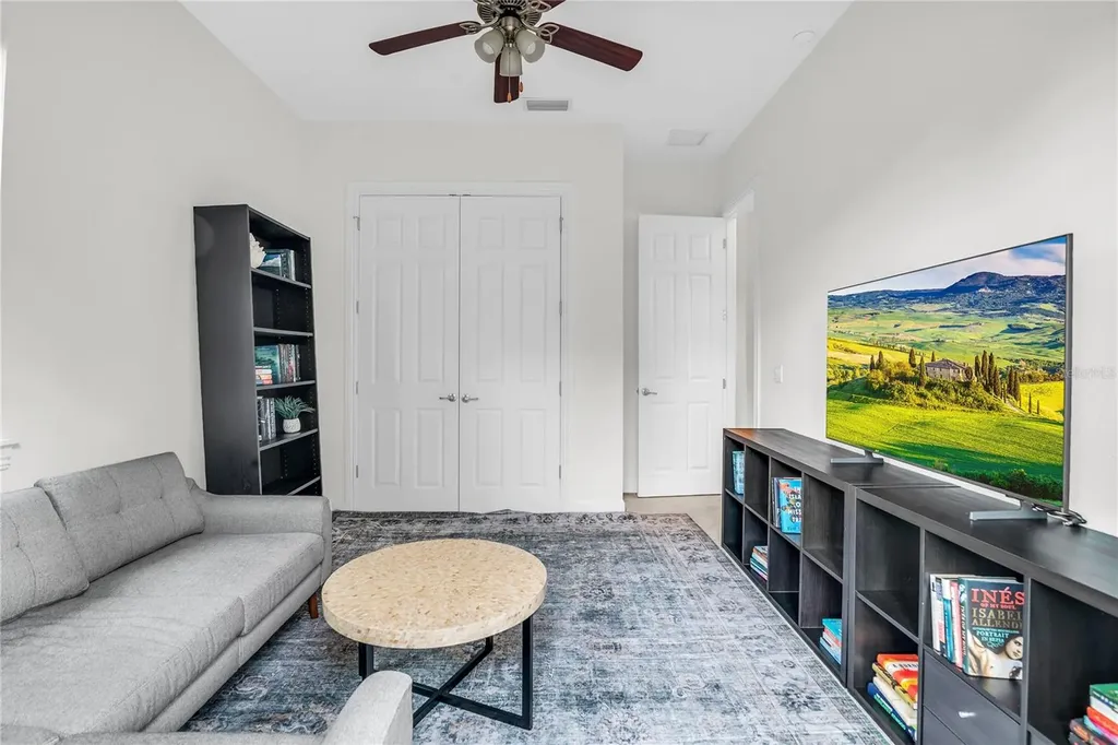 18 Celia Lane Orlando FL 32803