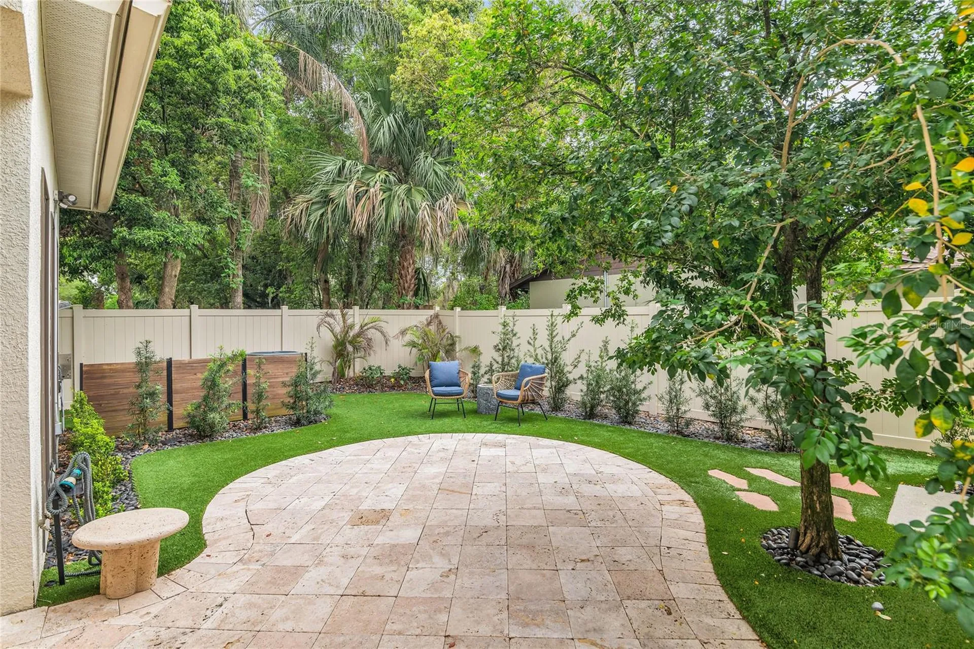 18 Celia Lane Orlando FL 32803