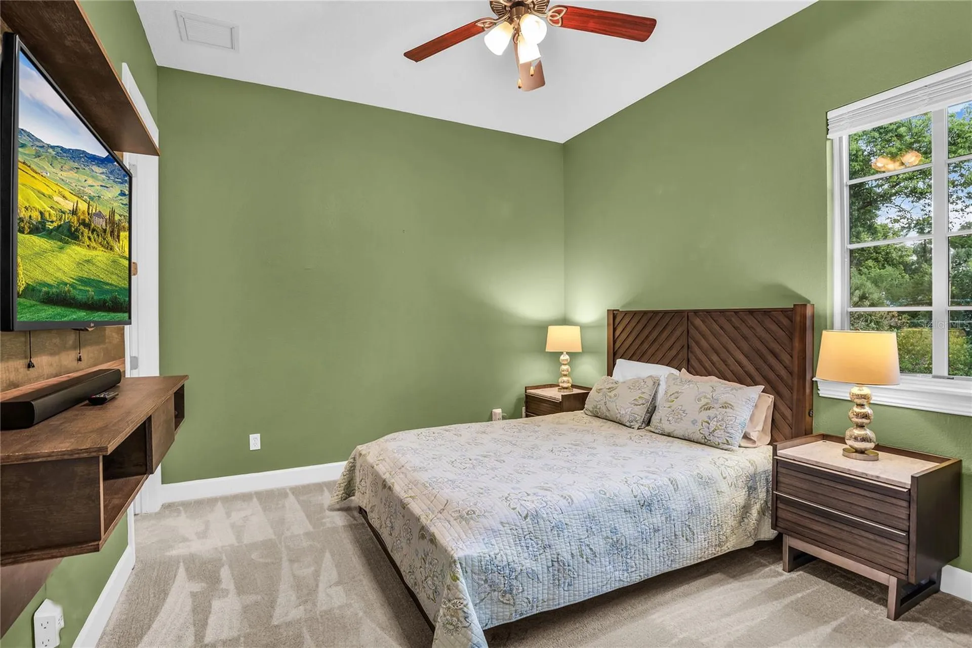 18 Celia Lane Orlando FL 32803