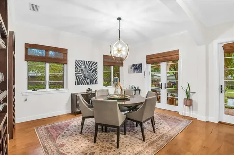 18 Celia Lane Orlando FL 32803