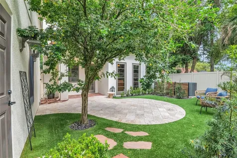 18 Celia Lane Orlando FL 32803