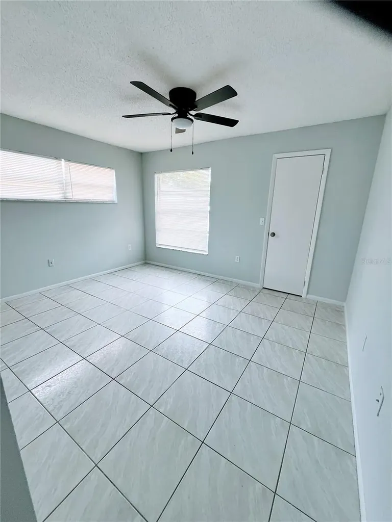 943 Oropesa Avenue Orlando FL 32807