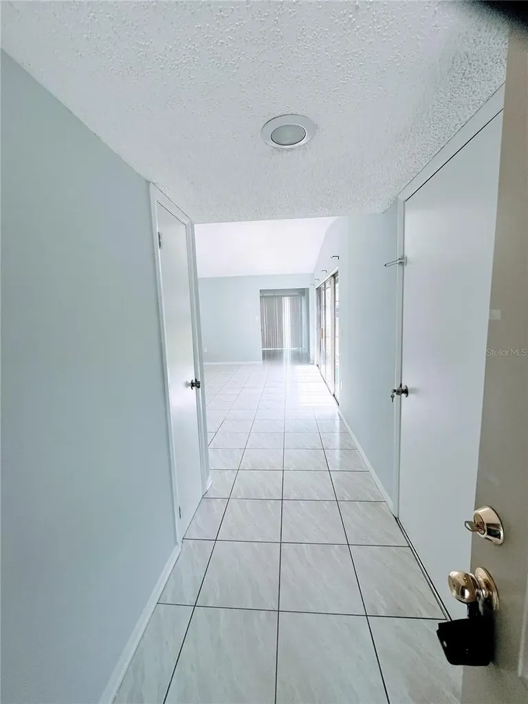 943 Oropesa Avenue Orlando FL 32807