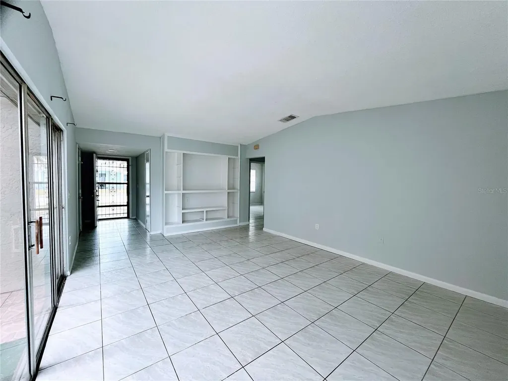 943 Oropesa Avenue Orlando FL 32807