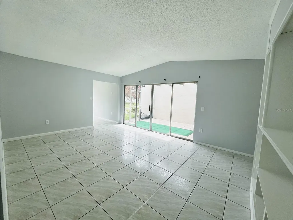 943 Oropesa Avenue Orlando FL 32807