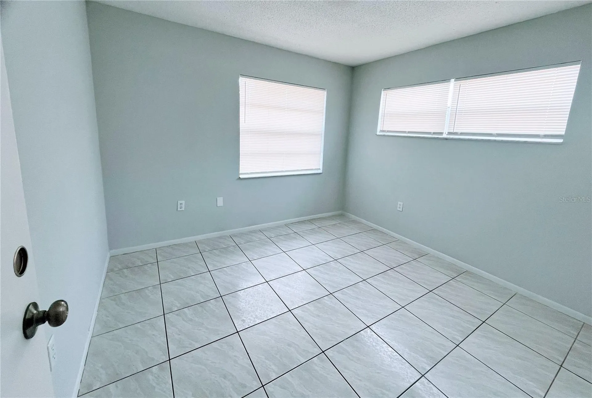 943 Oropesa Avenue Orlando FL 32807