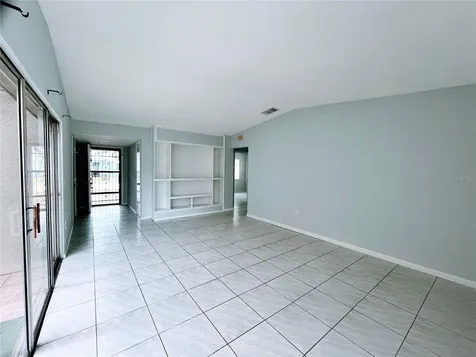943 Oropesa Avenue Orlando FL 32807