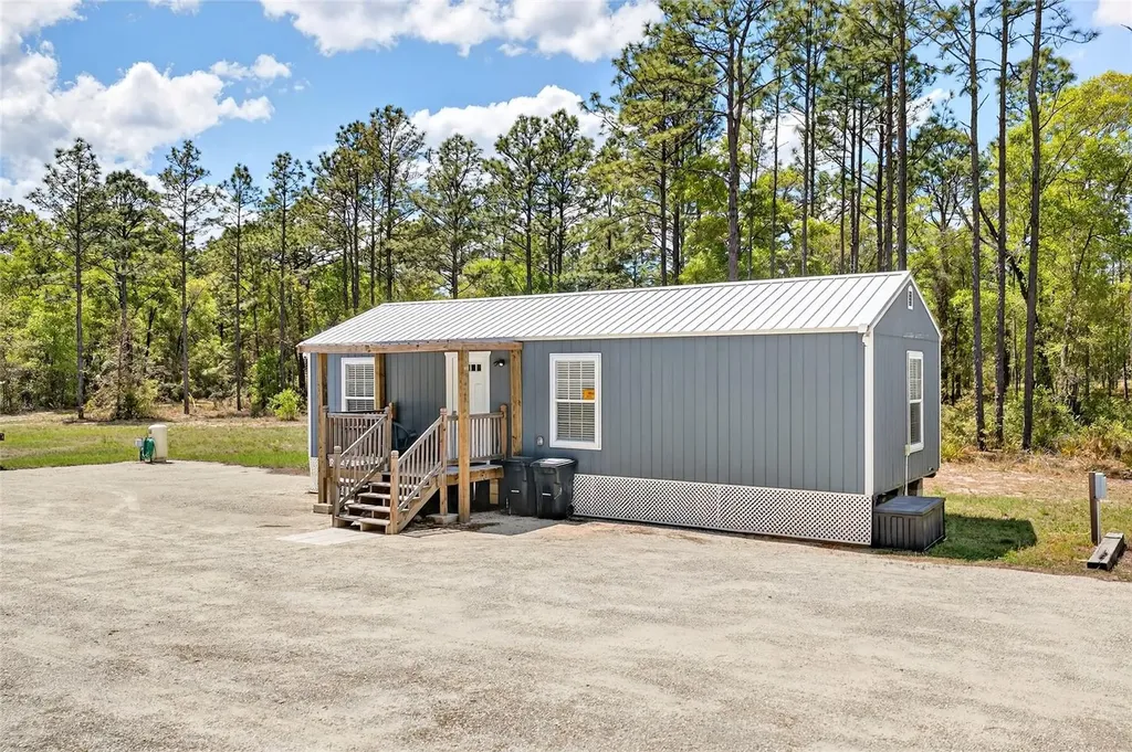 7576 N Heller Avenue Dunnellon FL 34433