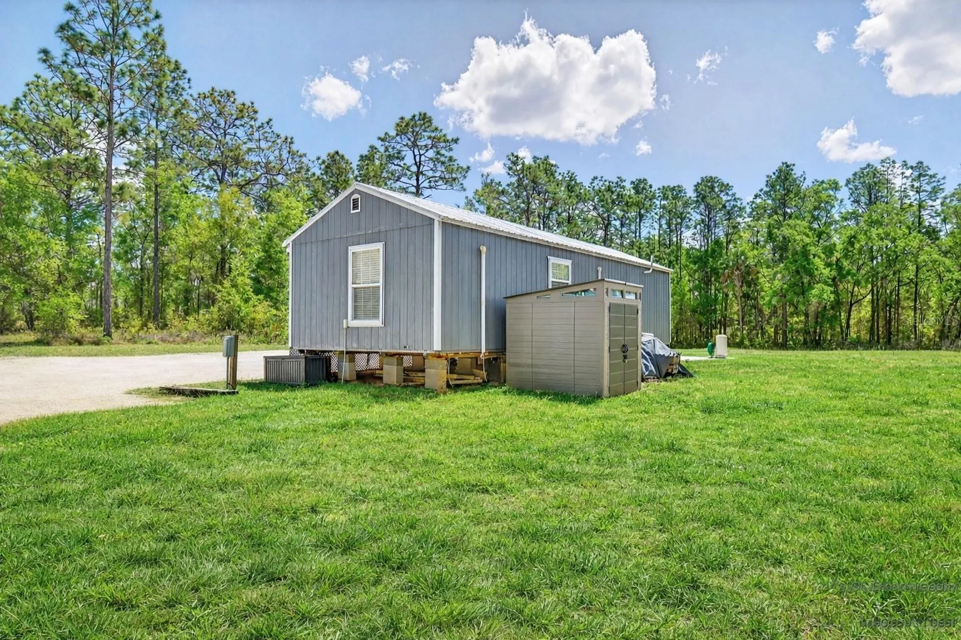 7576 N Heller Avenue Dunnellon FL 34433