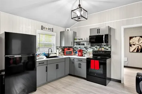 7576 N Heller Avenue Dunnellon FL 34433