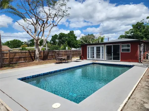 3050 8th Street Sarasota FL 34237