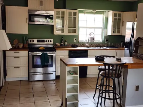 3050 8th Street Sarasota FL 34237