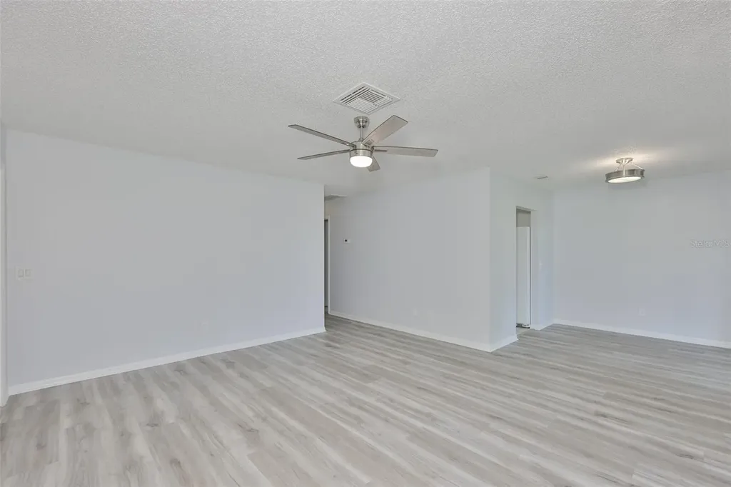 431 Gloucester Boulevard Sun City Center FL 33573