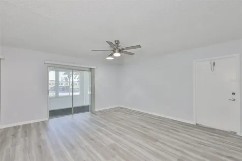 431 Gloucester Boulevard Sun City Center FL 33573