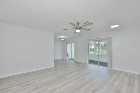 431 Gloucester Boulevard Sun City Center FL 33573