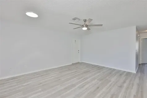 431 Gloucester Boulevard Sun City Center FL 33573