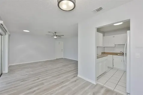 431 Gloucester Boulevard Sun City Center FL 33573