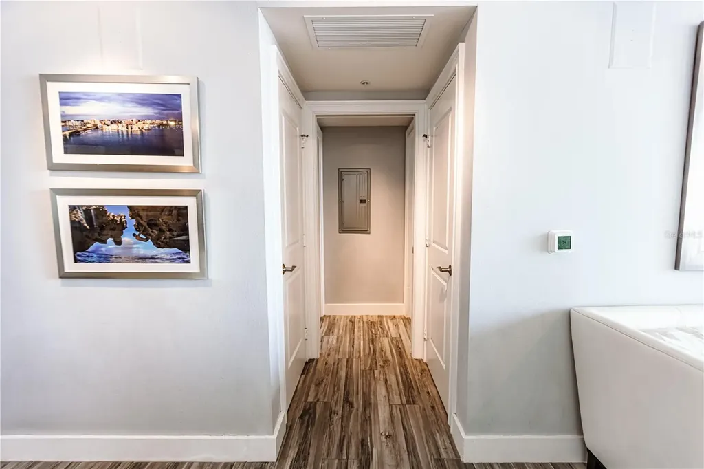 1350 Main Street Sarasota FL 34236