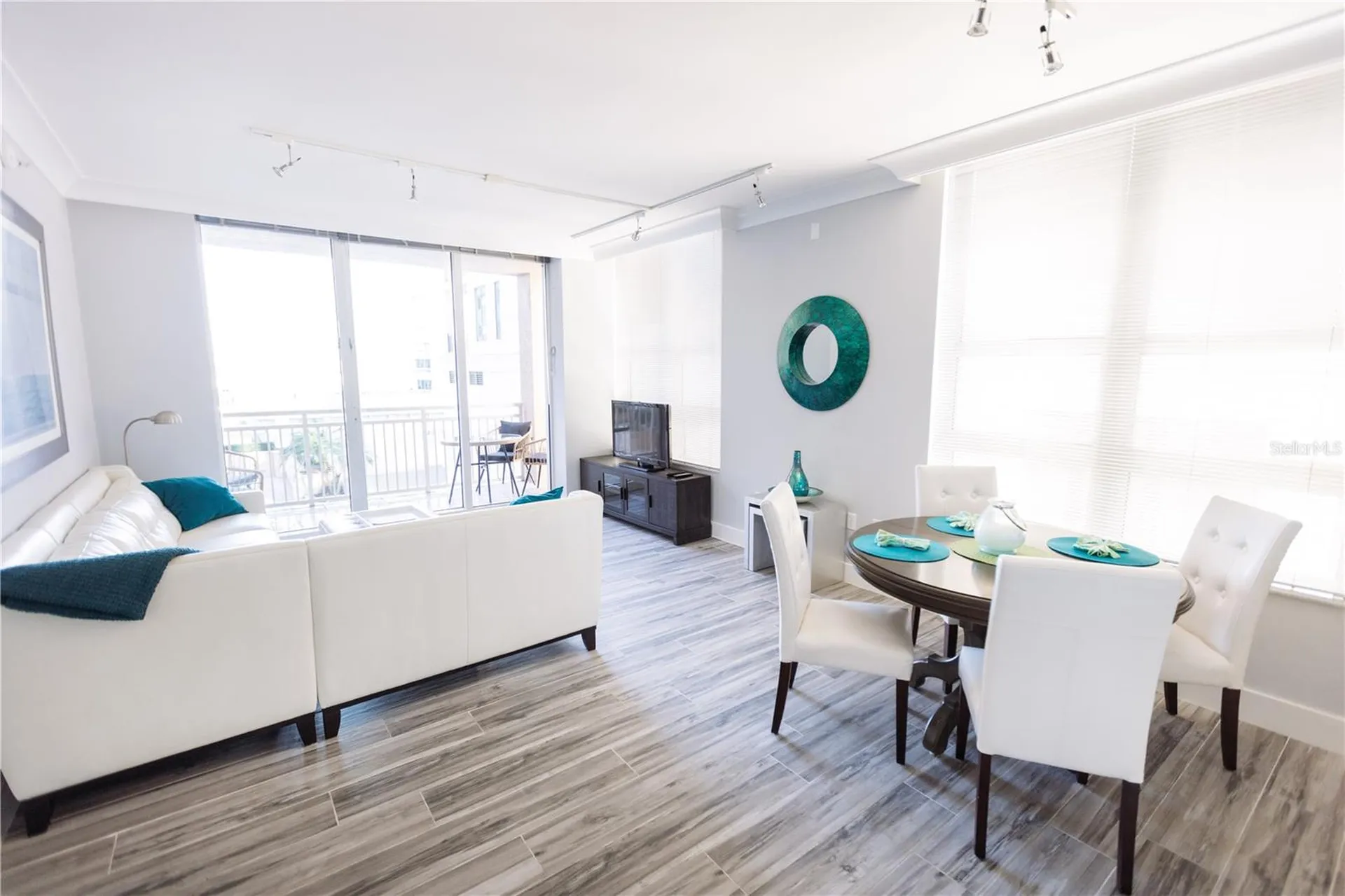 1350 Main Street Sarasota FL 34236