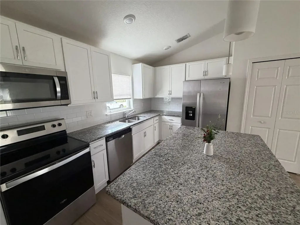 1252 Glencove Avenue NW Palm Bay FL 32907