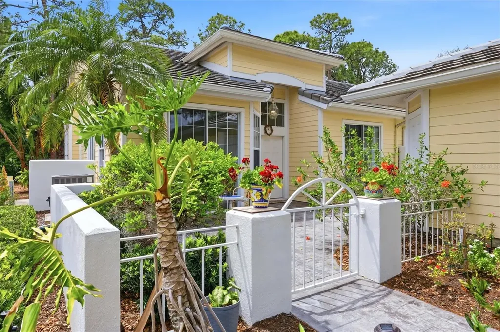 7731 Whitebridge Glen University Park FL 34201