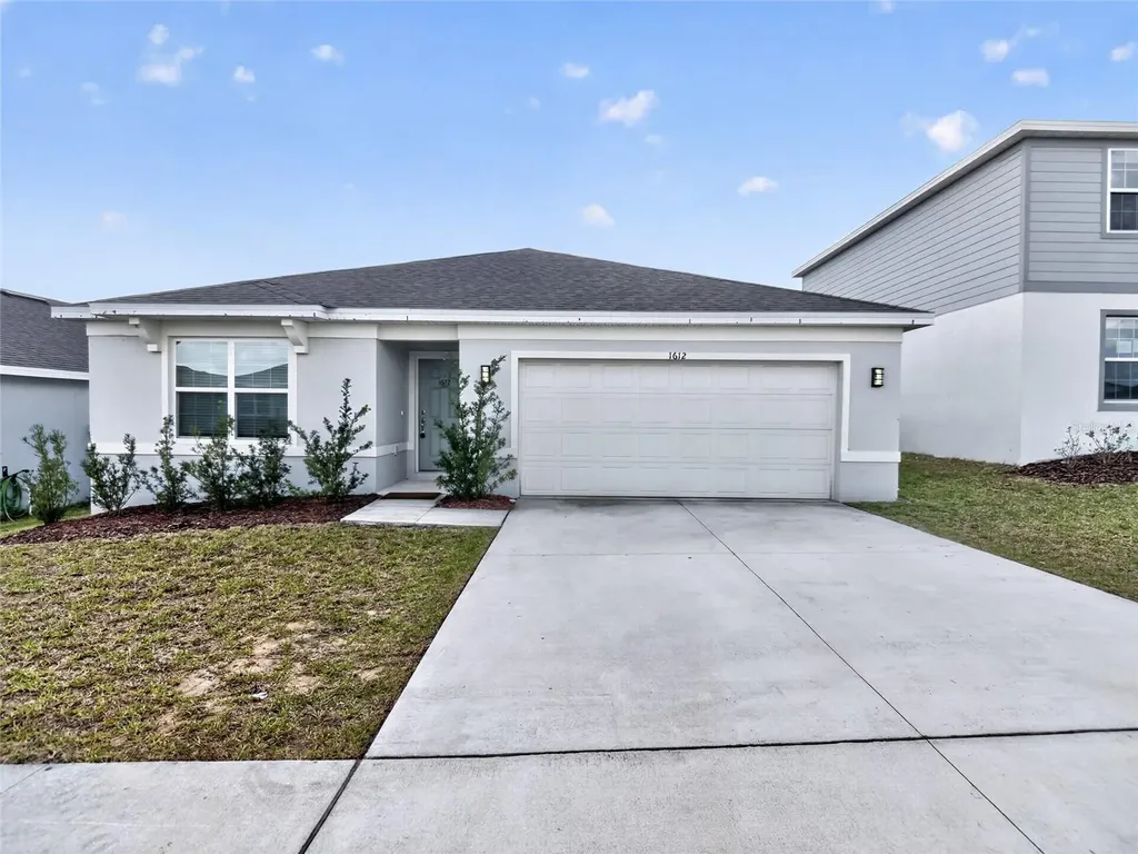 1612 Aspen Avenue Davenport FL 33837