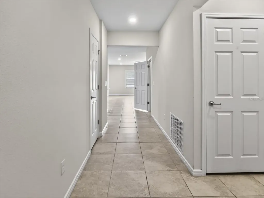1612 Aspen Avenue Davenport FL 33837