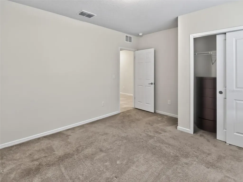 1612 Aspen Avenue Davenport FL 33837