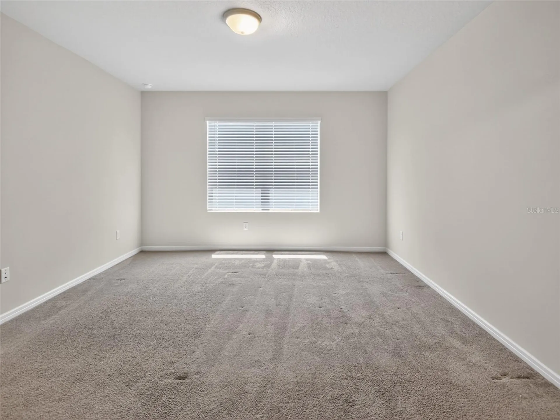 1612 Aspen Avenue Davenport FL 33837
