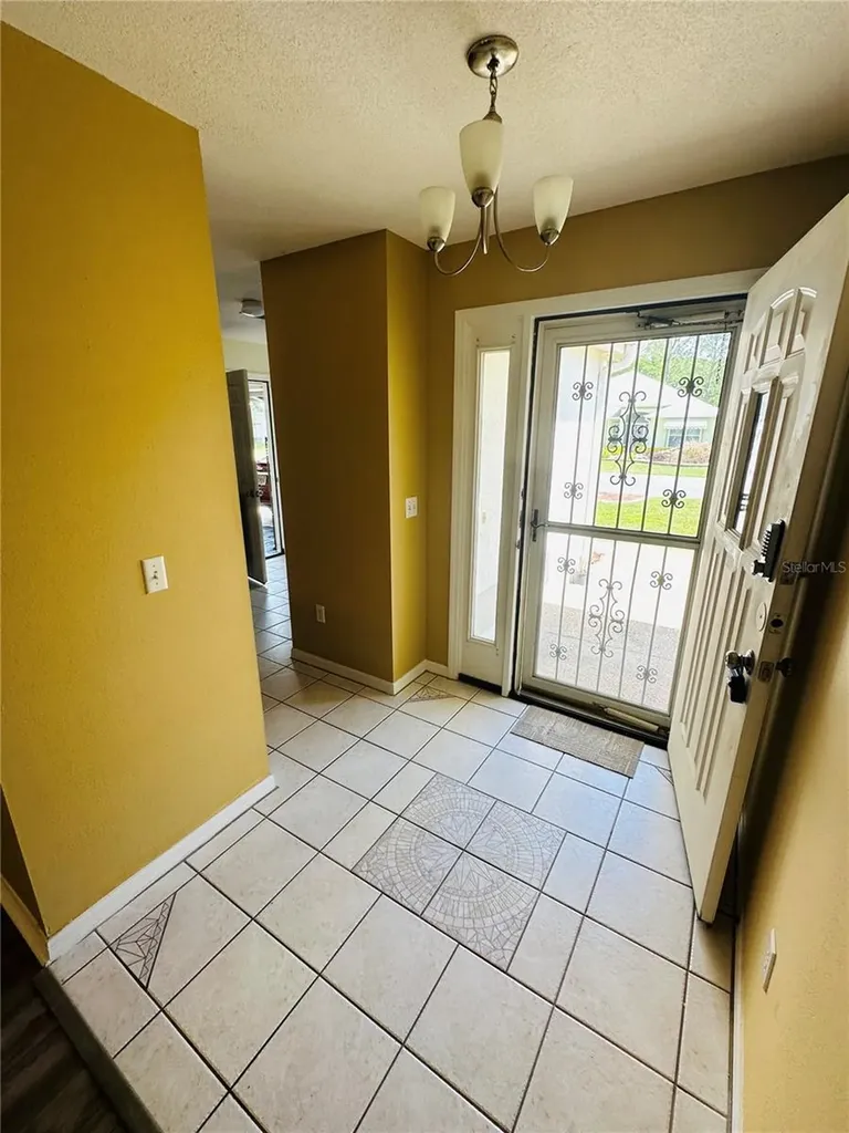 1105 San Antonio Lane Lady Lake FL 32159