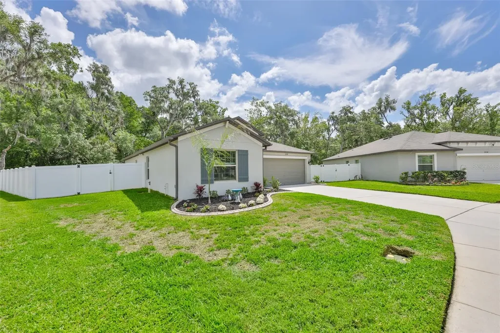 2838 Lytton Hall Drive Zephyrhills FL 33540