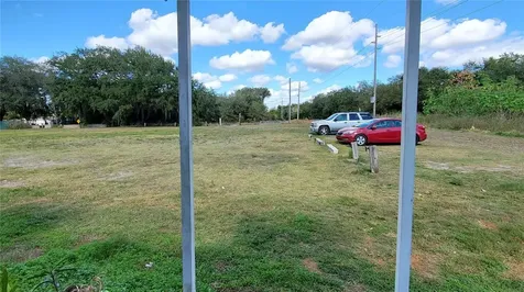 1002 Daniels Street Dundee FL 33838
