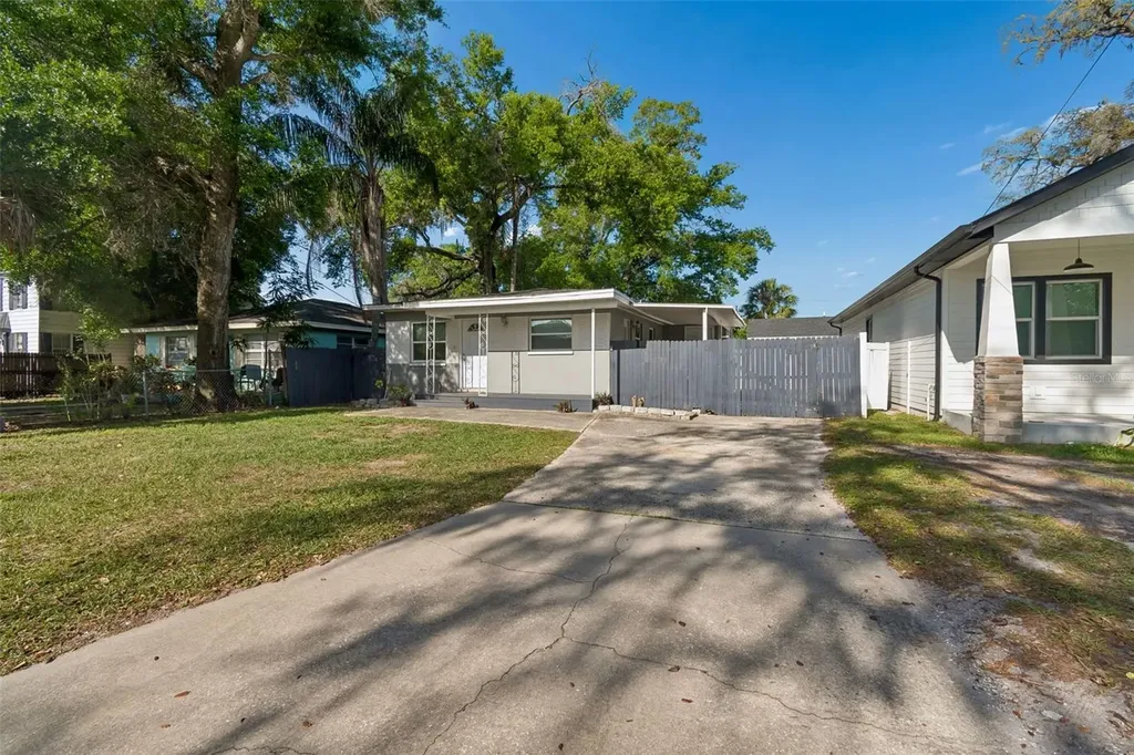 6710 N Harer Street Tampa FL 33604
