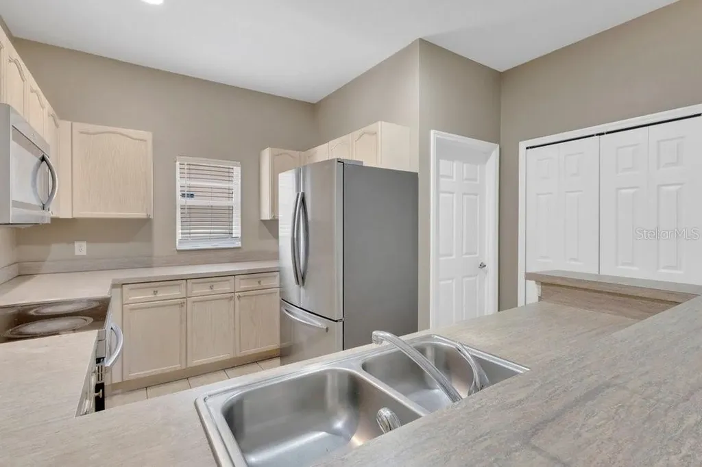 216 Magical Way Kissimmee FL 34744