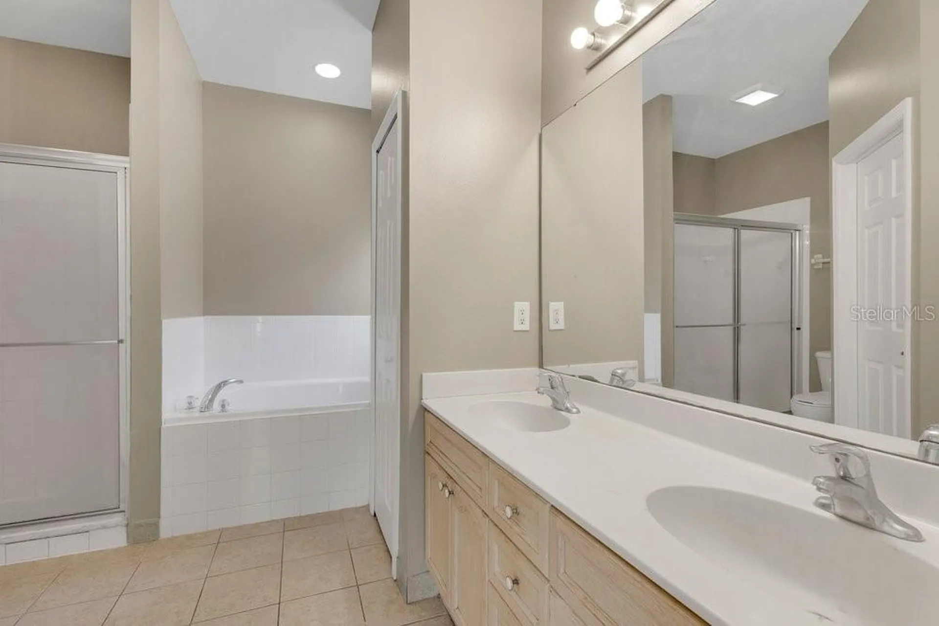 216 Magical Way Kissimmee FL 34744