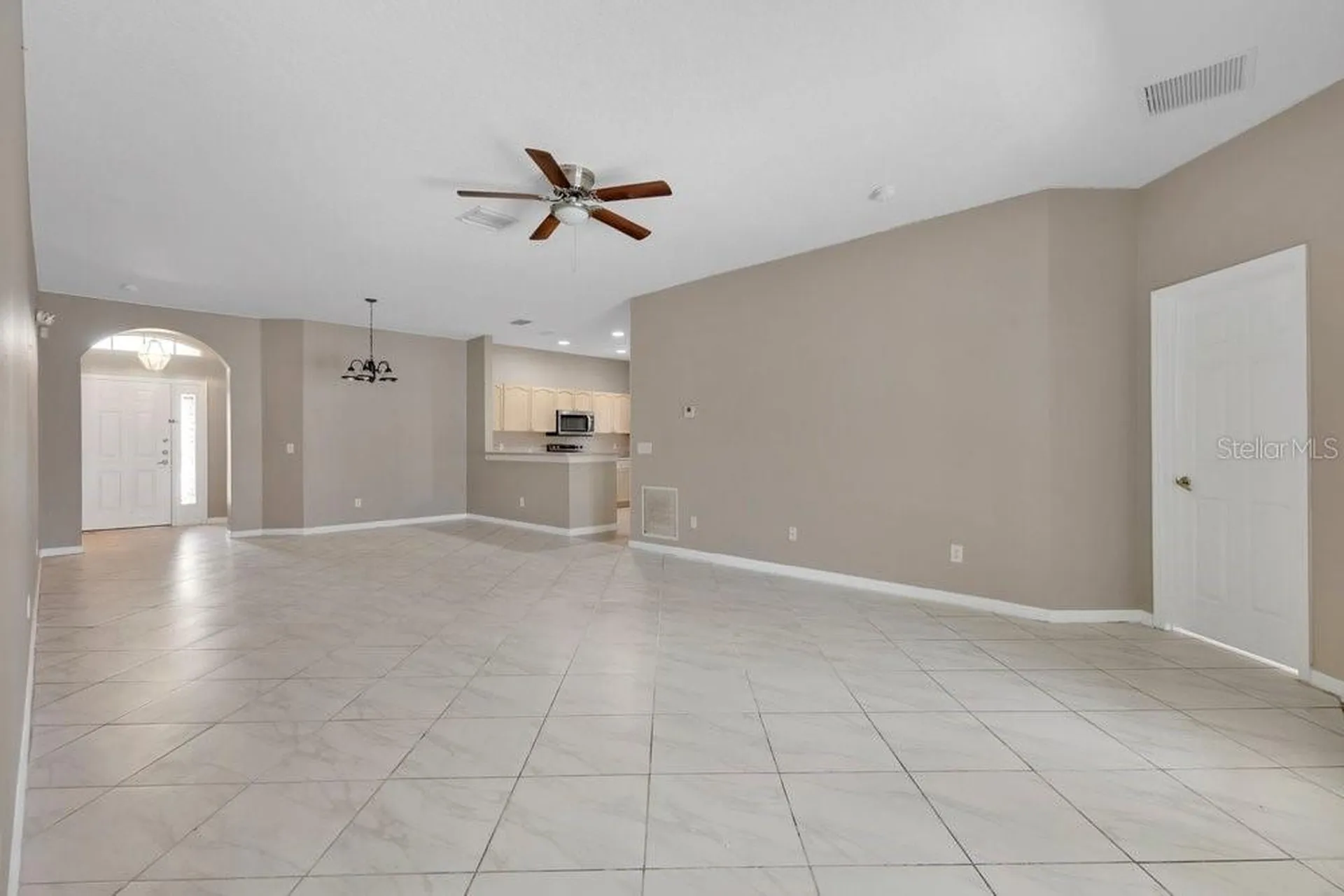 216 Magical Way Kissimmee FL 34744