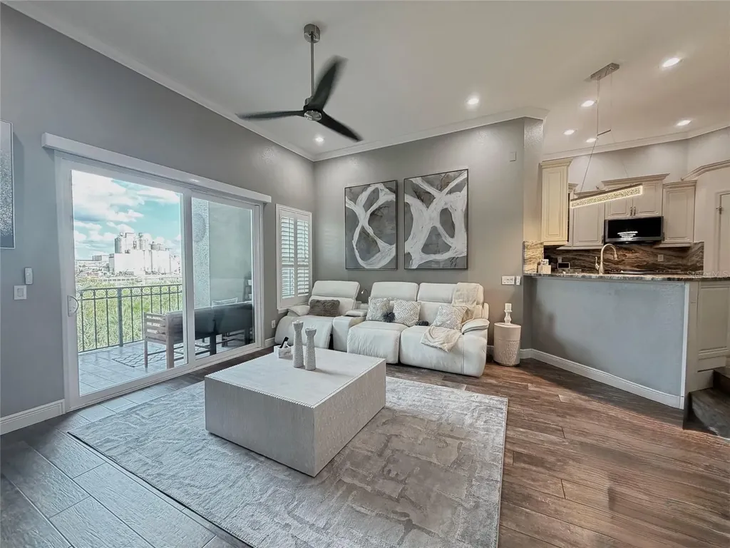 756 Coral Reef Drive Tampa FL 33602