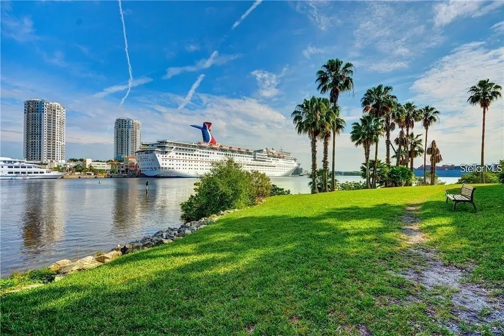 756 Coral Reef Drive Tampa FL 33602