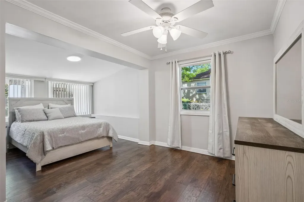 334 W Howry Avenue Deland FL 32720