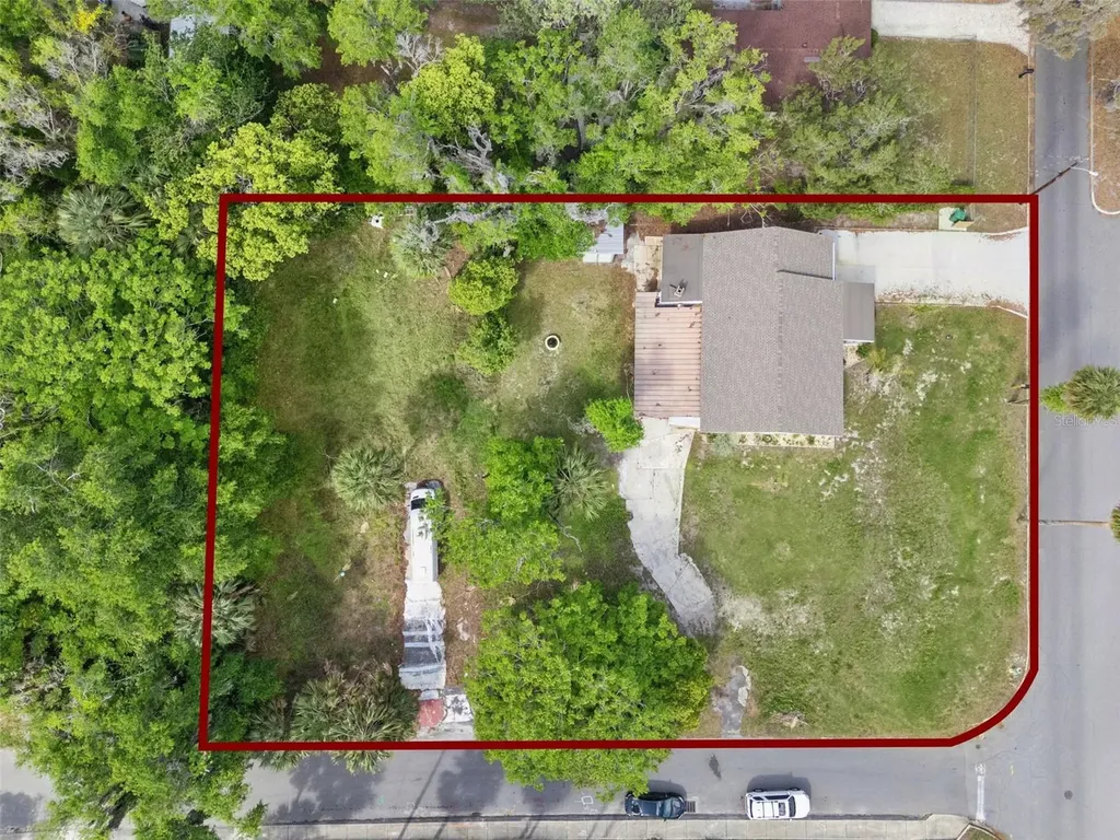 334 W Howry Avenue Deland FL 32720