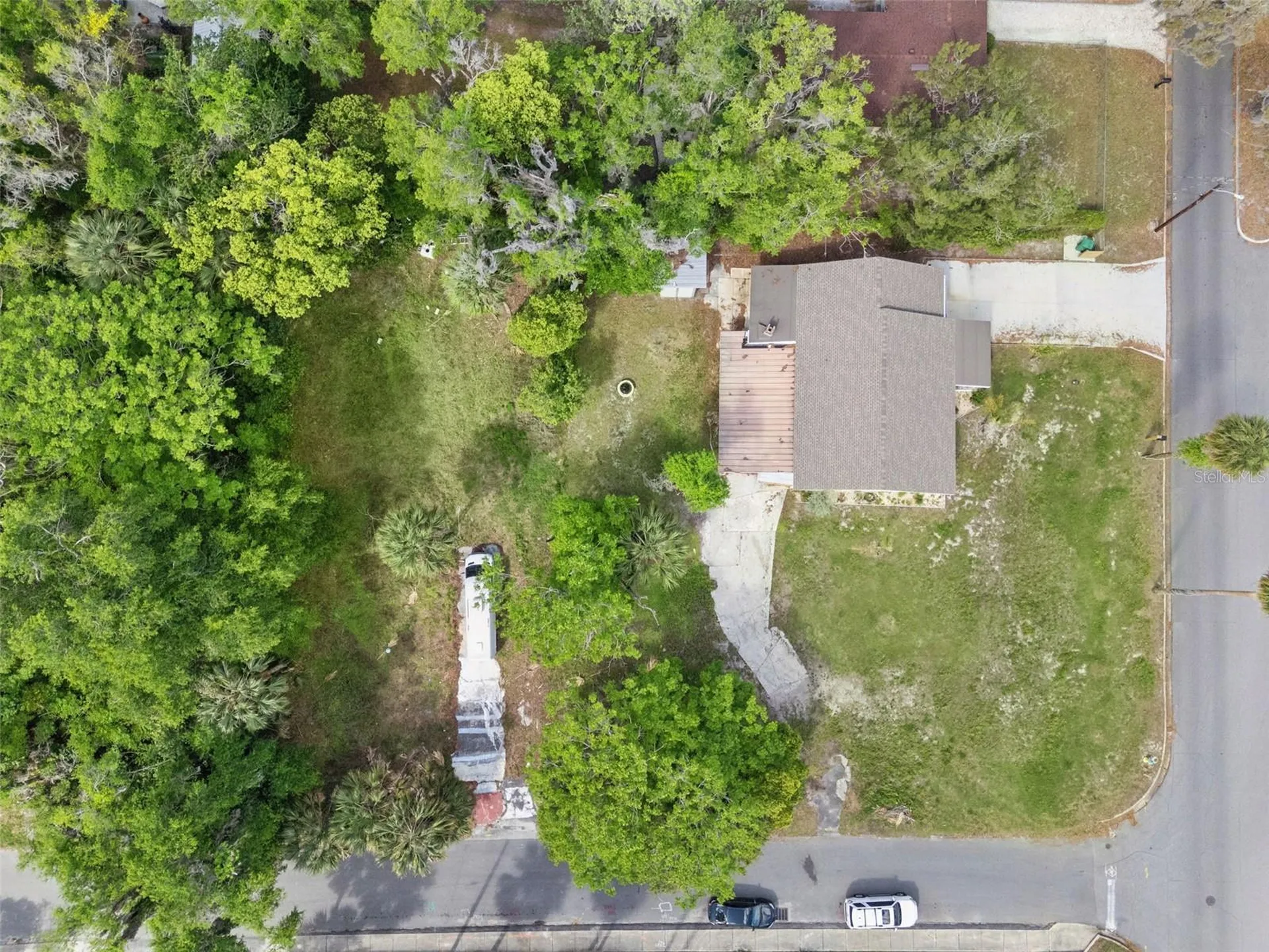 334 W Howry Avenue Deland FL 32720