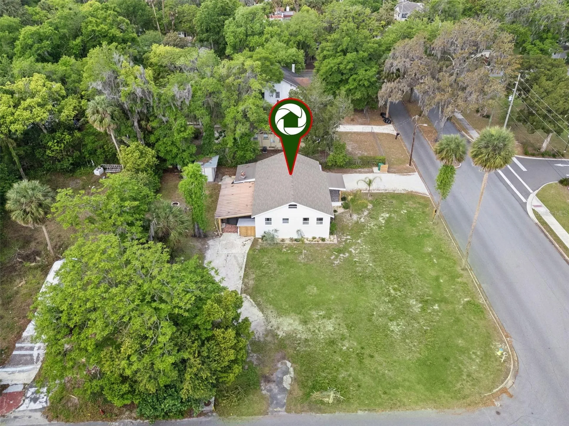 334 W Howry Avenue Deland FL 32720